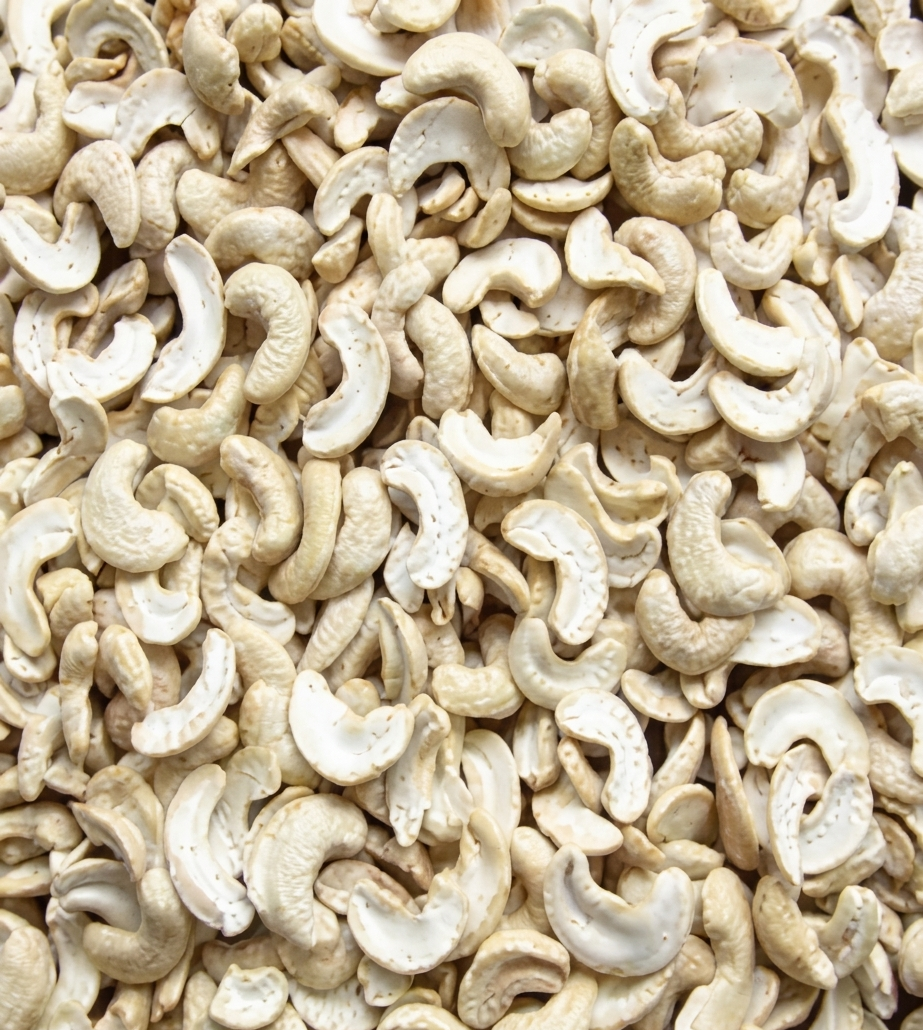 Split cashew kernels in LWP, SWP, BB grades